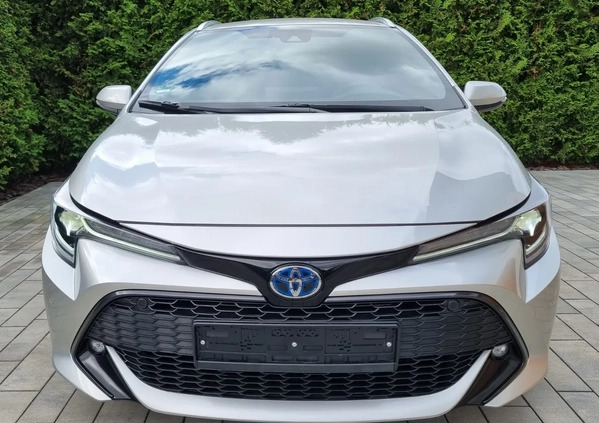 Toyota Corolla cena 69990 przebieg: 238000, rok produkcji 2019 z Warszawa małe 154